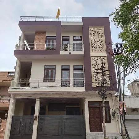 Manu Villa A Royal Stay